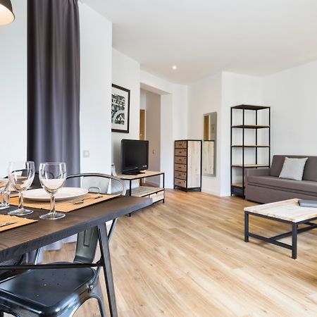 Amister Apartments Барселона Екстер'єр фото