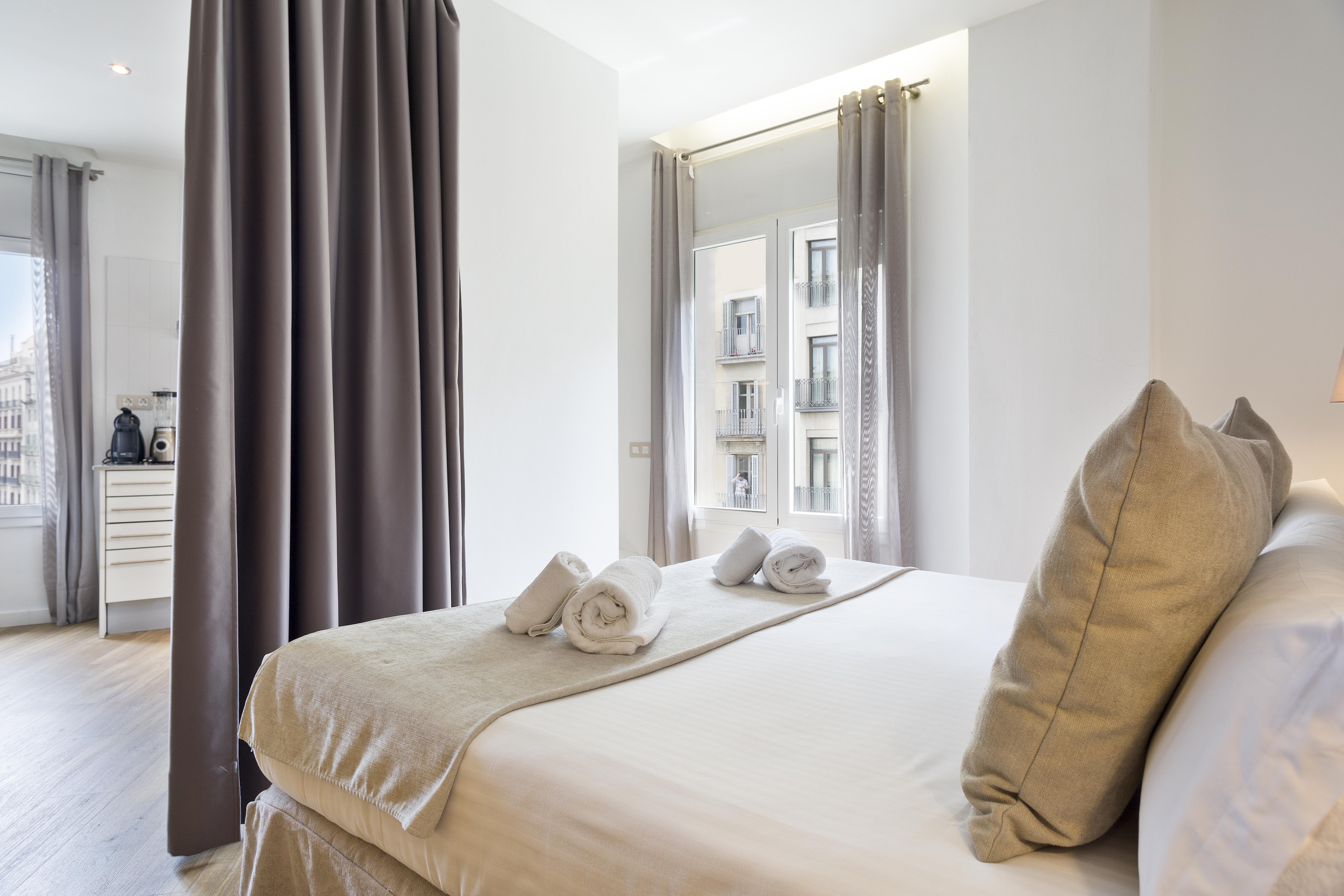 Amister Apartments Барселона Екстер'єр фото