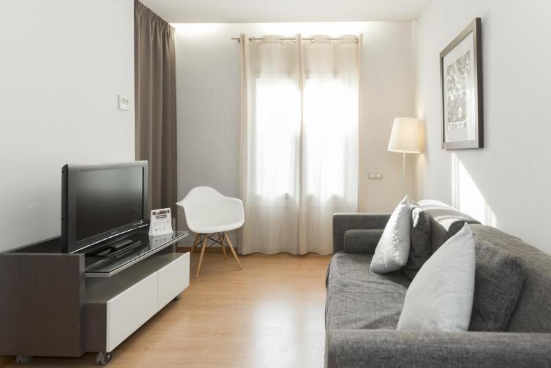 Amister Apartments Барселона Екстер'єр фото