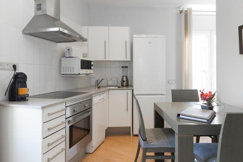 Amister Apartments Барселона Екстер'єр фото